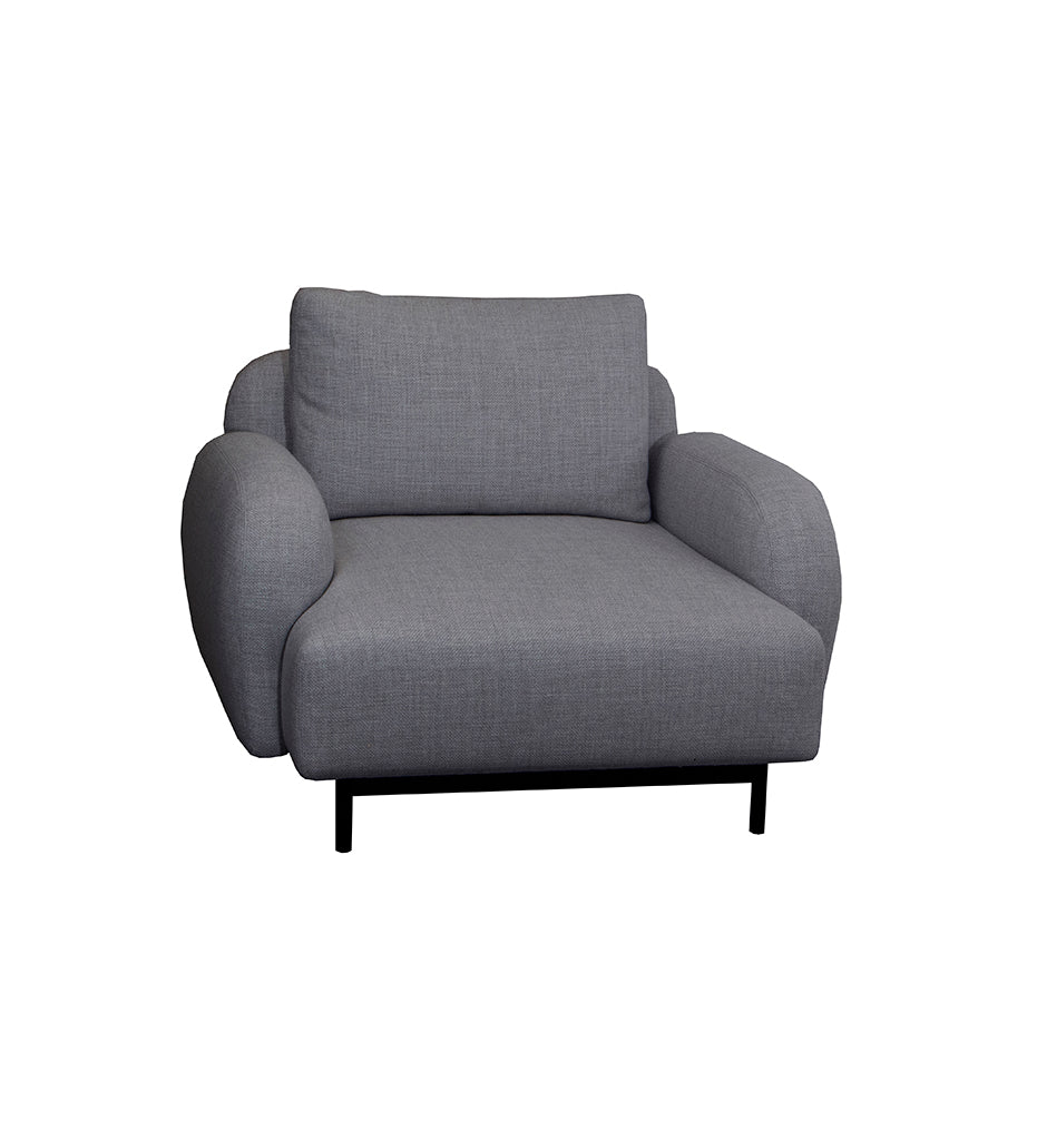 Aura Lounge Chair w/ Low Armrest